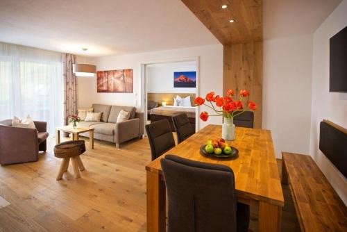 Kalzhofen Apartment | 5 Sterne FeWo Allgäuer Alm mit Schwimmbad und Sauna