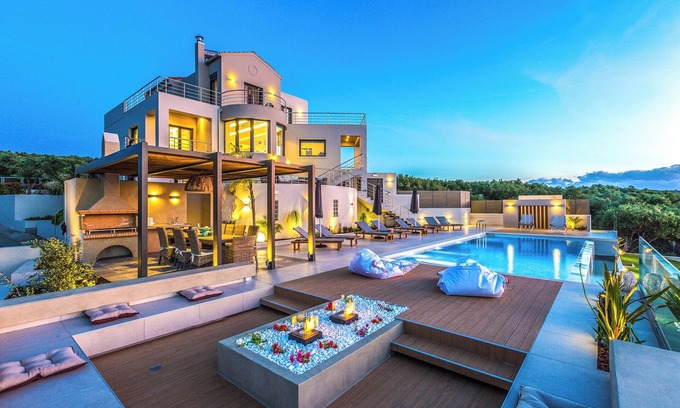 Kontomari Villa | 5' to Beach/Private Heated Pool/Seaview/Gym
