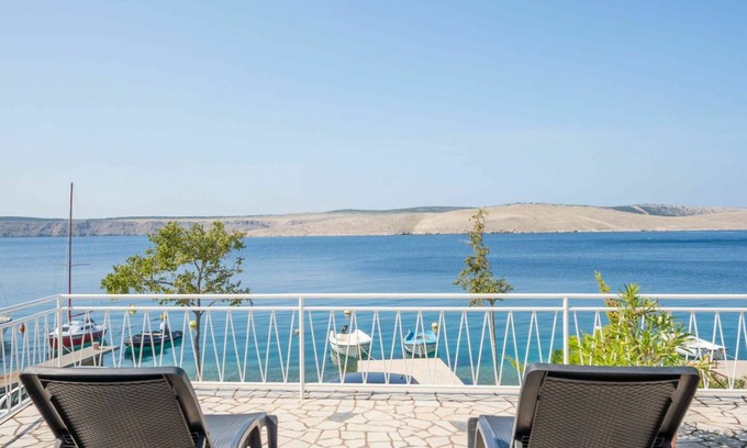 Jadranovo Apartment | 50 m² Apartment ∙ 2 bedrooms ∙ 4 guests