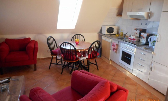 Landkirchen Apartment | 50 m² Apartment ∙ 2 bedrooms ∙ 4 guests