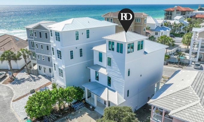 Seawalk Circle House | 50 Steps To Beach Access + Pet Friendly + Gulf Views - Bikinis and Martinis