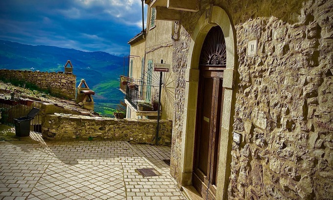 Bomba House | 500 year old Italian home located in the heart of historic Bomba