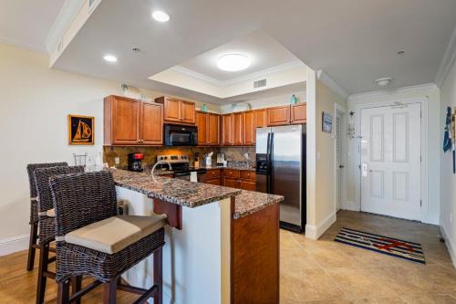 Dauphin Island House | 502 Holiday Isle - Geauxin Coastal