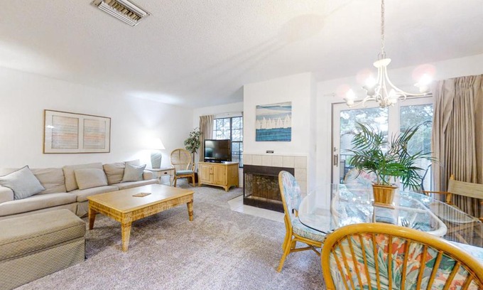 Amelia City House | 504 Sailmaker