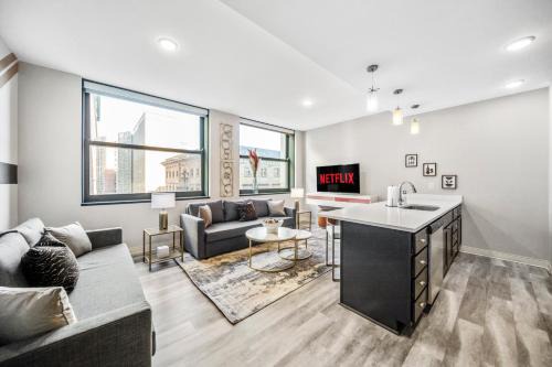 Gateway District Apartment | 506- 2BR unit with Olympic Pool & Steam Access in Downtown Playhouse Square