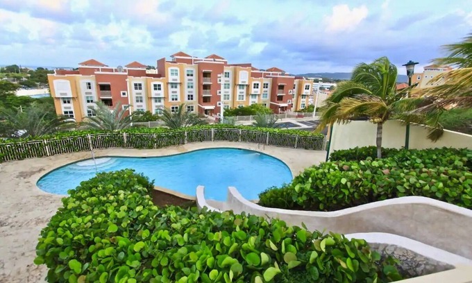 Sardinera Apartment | 506 Ocean & Marina Views 3 Bed 2 Bath