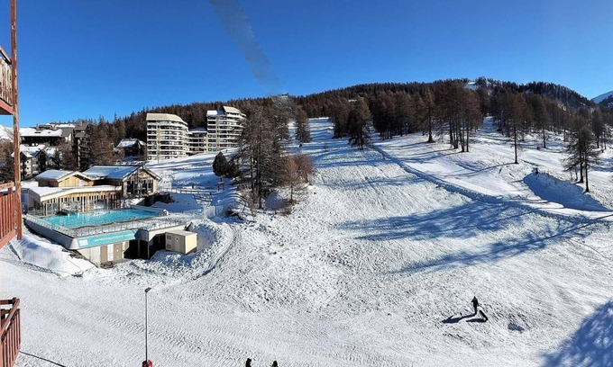 Reallon Apartment | 50m from resort center, 6th floor, view mountain, balcony, ski locker, 49m², Réallon