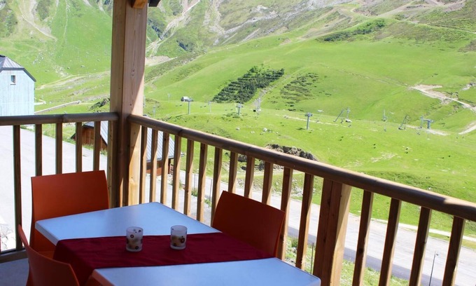 La Mongie Apartment | 50m from ski slopes, view ski slopes, swimming pool, terrace, parking, tv, ski locker, 29m²