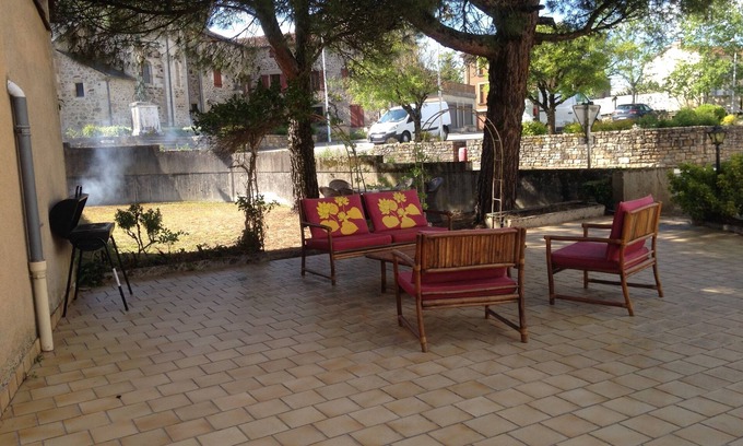 Les Albres Apartment | 50M2 ALL COMFORTS BALCONIES TERRACE GARDEN BARBECUE