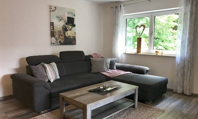 Nittenau Apartment | 50qm-großes 2-Zimmer Appartement für bis zu 2 Personen mit Balkon
