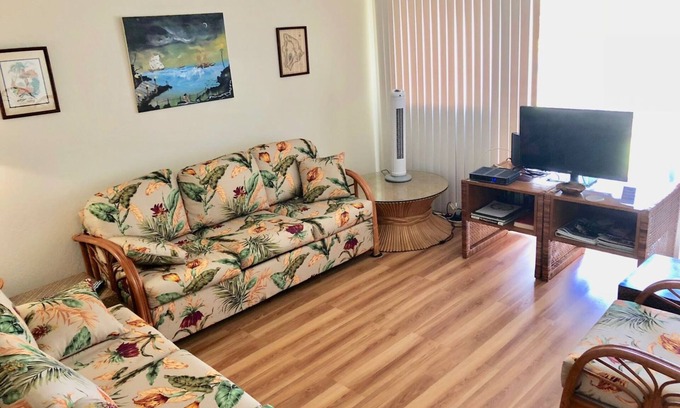 Punaluu Condo | #52 2 Bedroom/2 Bath Beautifully Furnished