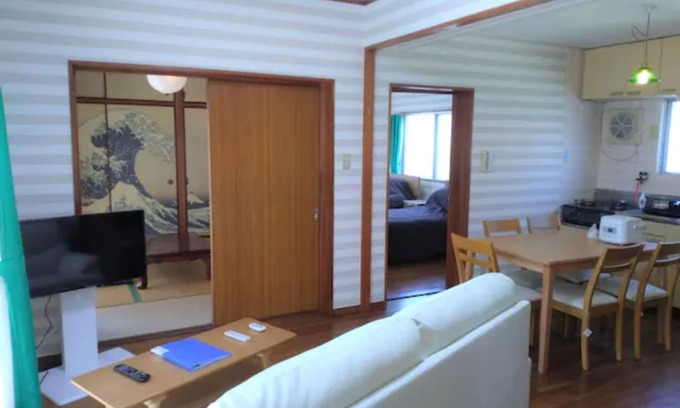Ota-Kami Machi Apartment | 52 JapaneseWesternstyle room LDK Cleaning 1 - New 52m2 JapaneseWestern style room LDK 3 nights discount Free cleaning fee 1 parking lot 4 minutes walk from Ota station Capacity 5 people A102/Takamatsu Kagawa