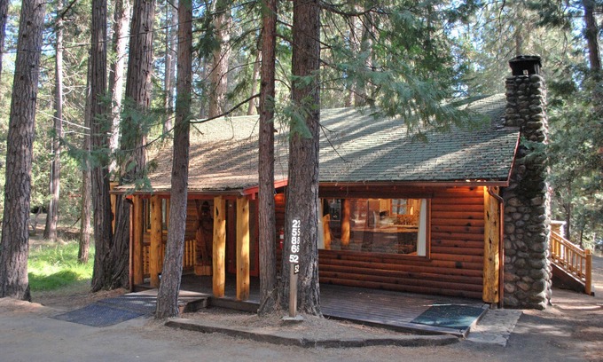 North Wawona Cabin | (52) Tuolumne Meadow at The Redwoods In Yosemite