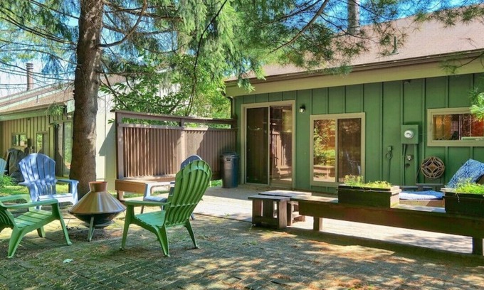 Hidden Valley Apartment | 52 Valley View Road, Somerset