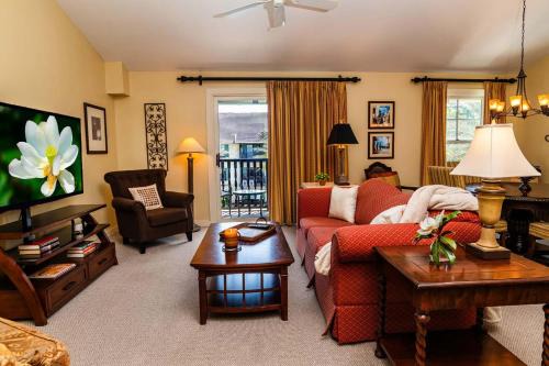 St. Augustine House | 5324-1P Great balcony view of courtyard with pool