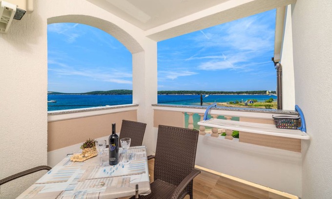 Banjol Apartment | 55 m² Apartment ∙ 2 bedrooms ∙ 4 guests