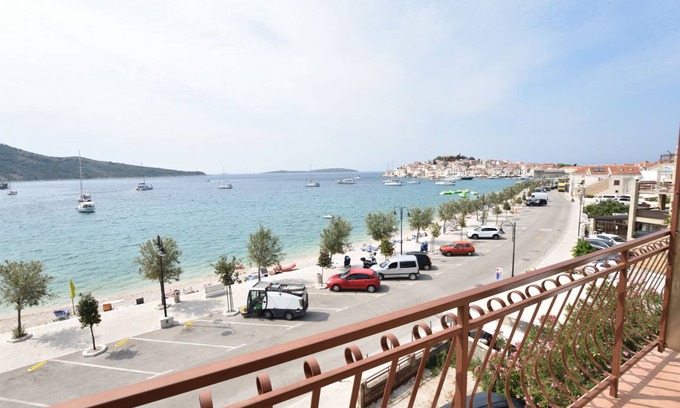 Primosten Apartment | 55 m² Apartment ∙ 2 bedrooms ∙ 5 guests