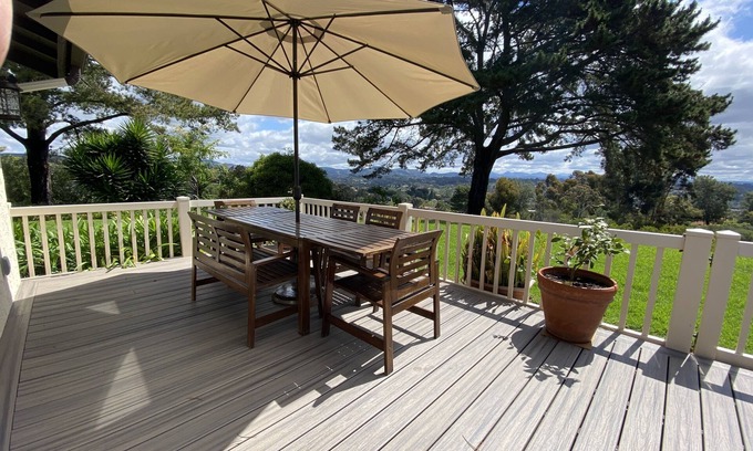 Encinitas Condo | 55+ This little gem of a place is a perfect escape for 31 days or more.