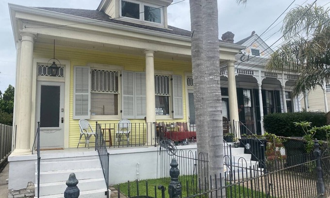West Riverside Apartment | 5515 Tchoupitoulas (2/1)