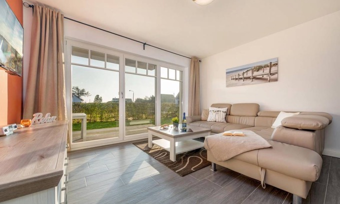 Zingst Apartment | 59 m² Apartment ∙ 2 bedrooms ∙ 4 guests