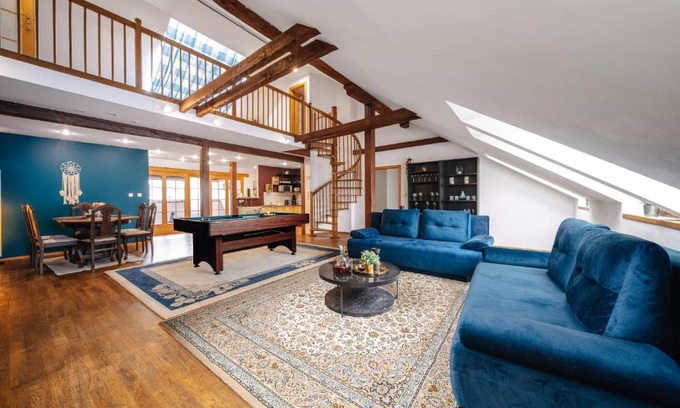 Smichov Apartment | 5BD Duplex - Billiard - Home Cinema - Central
