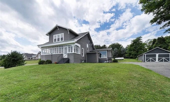 Dundee Other | 5BR Farmhouse Lakeview Wine Trail Naples Grape Festival