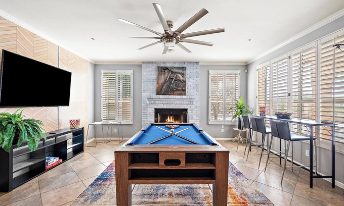 Central Scottsdale House | 5BR Luxury Stay: King Beds, Hot Tub, Games, Kids' Play Area & Private Pool