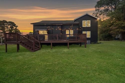 Wake Forest House | 5BR Private Ranch Pet Friendly