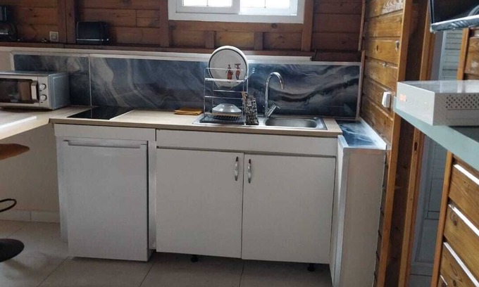 Les Abymes House | 5M de L'aéroport Le Cosy Bungalow de Lili