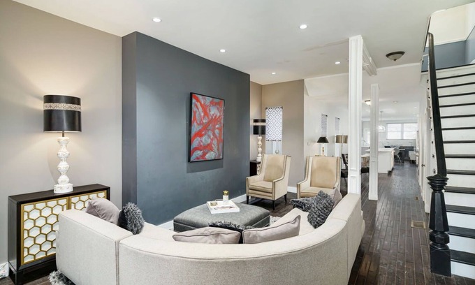 Newbold House | ⭐️5min to center city! google Passayunk Sq. & see the area and beautiful home