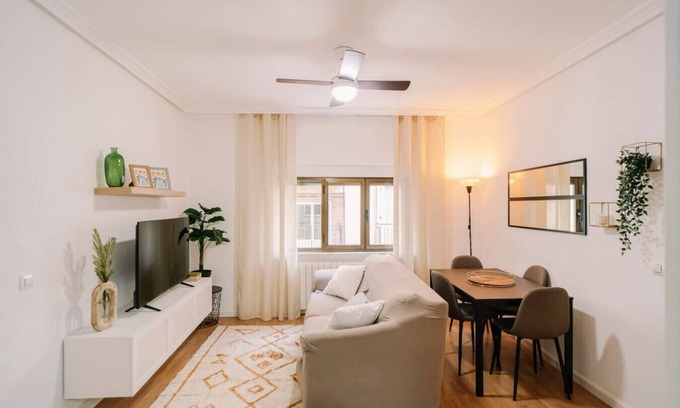 San Bernardo Apartment | 5min to Center| Wifi 1Gbps| Hospitals| University