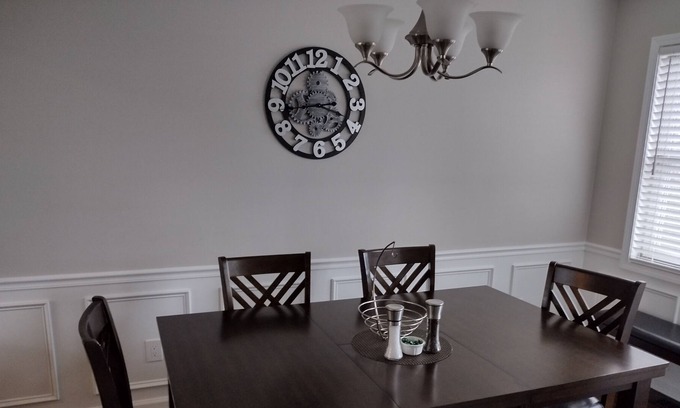 Plymouth House | ★ 5min To Kellogg Park ★ Plymouth ★ Parking ★W/D★6