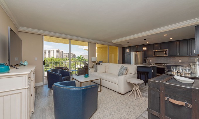 Marco Island Condo | 5th Fl condo, steps to JW Marriott & Beach, Sunset Views, walk to restaurants
