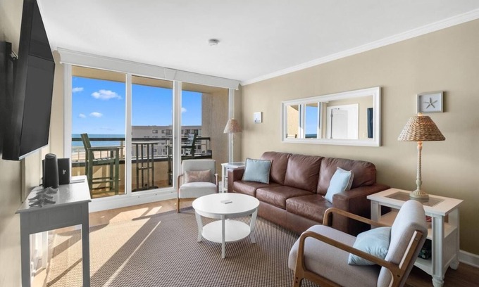 Litchfield by the Sea Condo | 5th Flr Oceanfront 2 Bedroom Condo