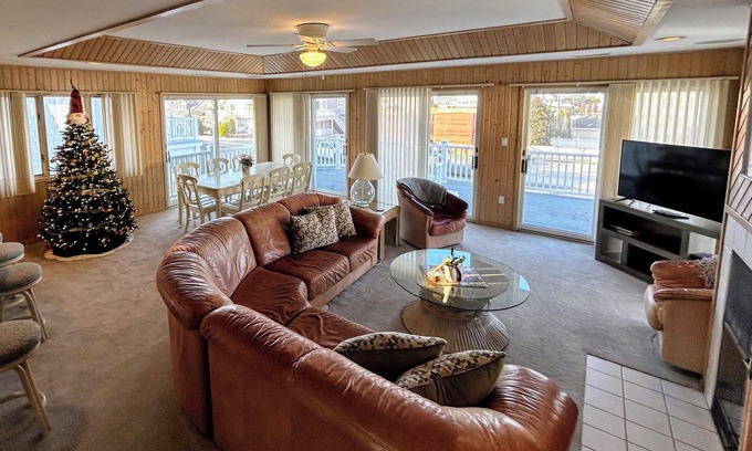 Stone Harbor House | 5th Home from Beach: Relaxing Family Stay w/5 bedroom, 3.5 bath, & L2 EV Charge