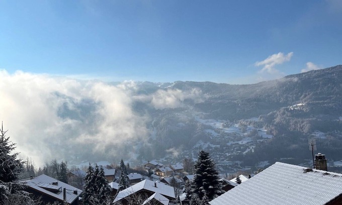 Verchaix Ski Chalet | 6/8-person chalet in Verchaix, skiing in the Grand Massif.