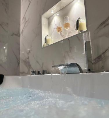 Rione XVIII Castro Pretorio Apartment | 6 AL TOP