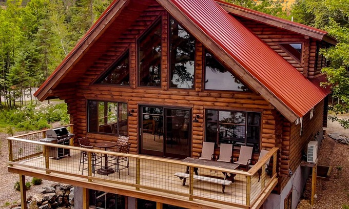 Cook Resort | 6 bed 6 bath 2 kitchens, sauna, sand beach, park, yoga, hiking, massage