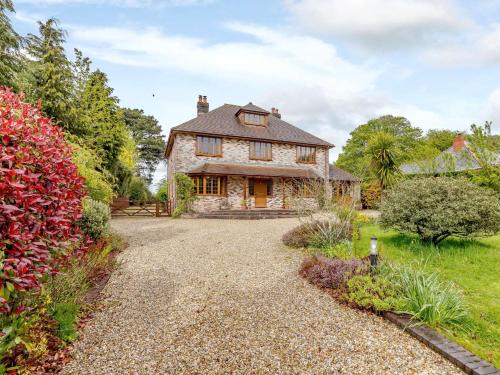 Raymonds Hill House | 6 Bed in Lyme Regis 80470