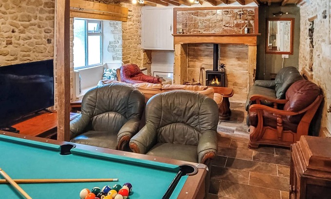Mosterton Cottage | 6 bedroom accommodation in Beaminster
