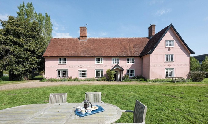 Beccles Cottage | 6 bedroom accommodation in Henham, near Southwold