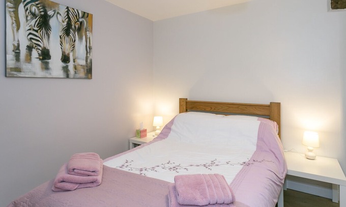 Earl Sterndale Cottage | 6 bedroom accommodation in Earl Sterndale, near Buxton