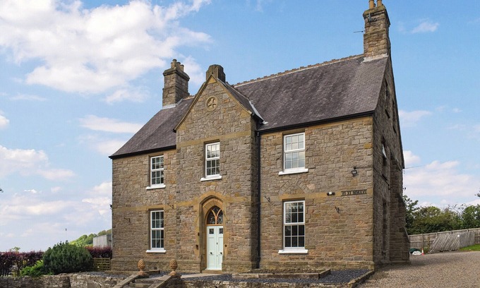 Durham Cottage | 6 bedroom accommodation in Old Quarrington, near Durham