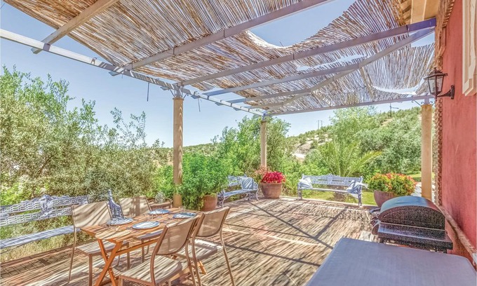 Baena House | 6 bedroom accommodation in Baena