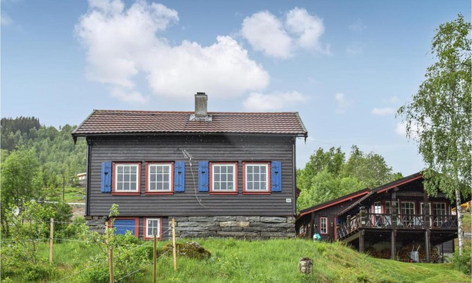 Myrkdalen House | 6 Bedroom Beautiful Home In Vossestrand