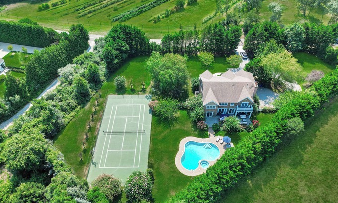 Water Mill House | 6 Bedroom Bridgehampton Estate, Private Tennis, Minutes from Ocean Beaches