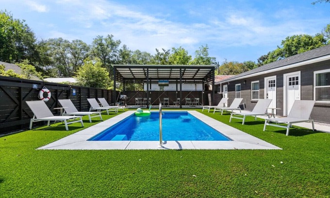 North Charleston Apartment | 6 Bedroom Compound with Pool!