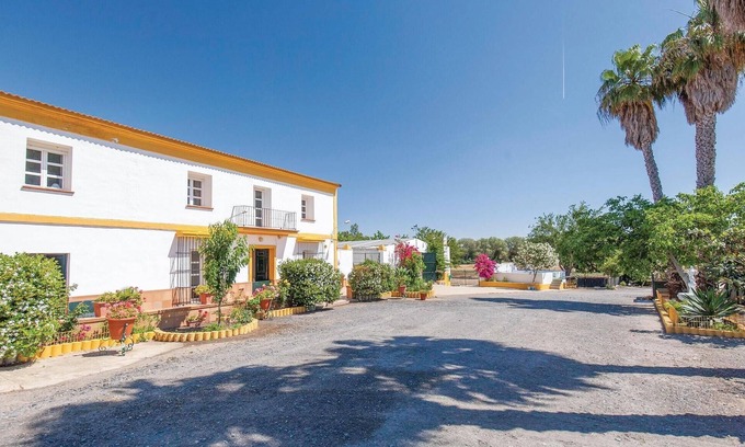 Huelva House | 6 bedroom cozy home in Huelva