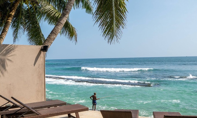 Unawatuna Villa | 6 Bedroom villa in Talpe