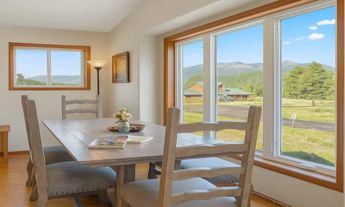 San Juan River Village House | 6-bedroom with 4 masters! Multiple Family Mountain Haven